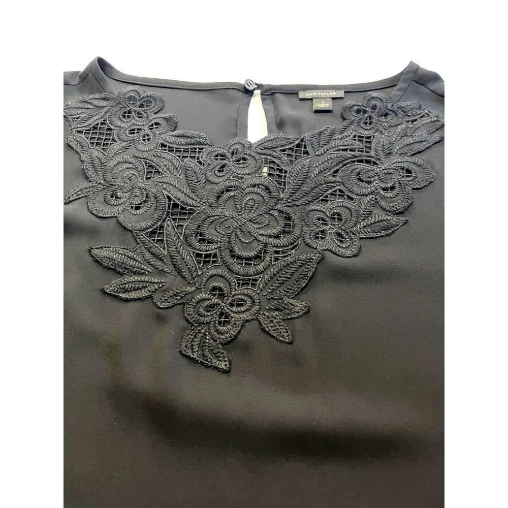 Ann Taylor Lace Neckline Black Blouse Womens sz S Career Casual Evening Timeless - Picture 2 of 14